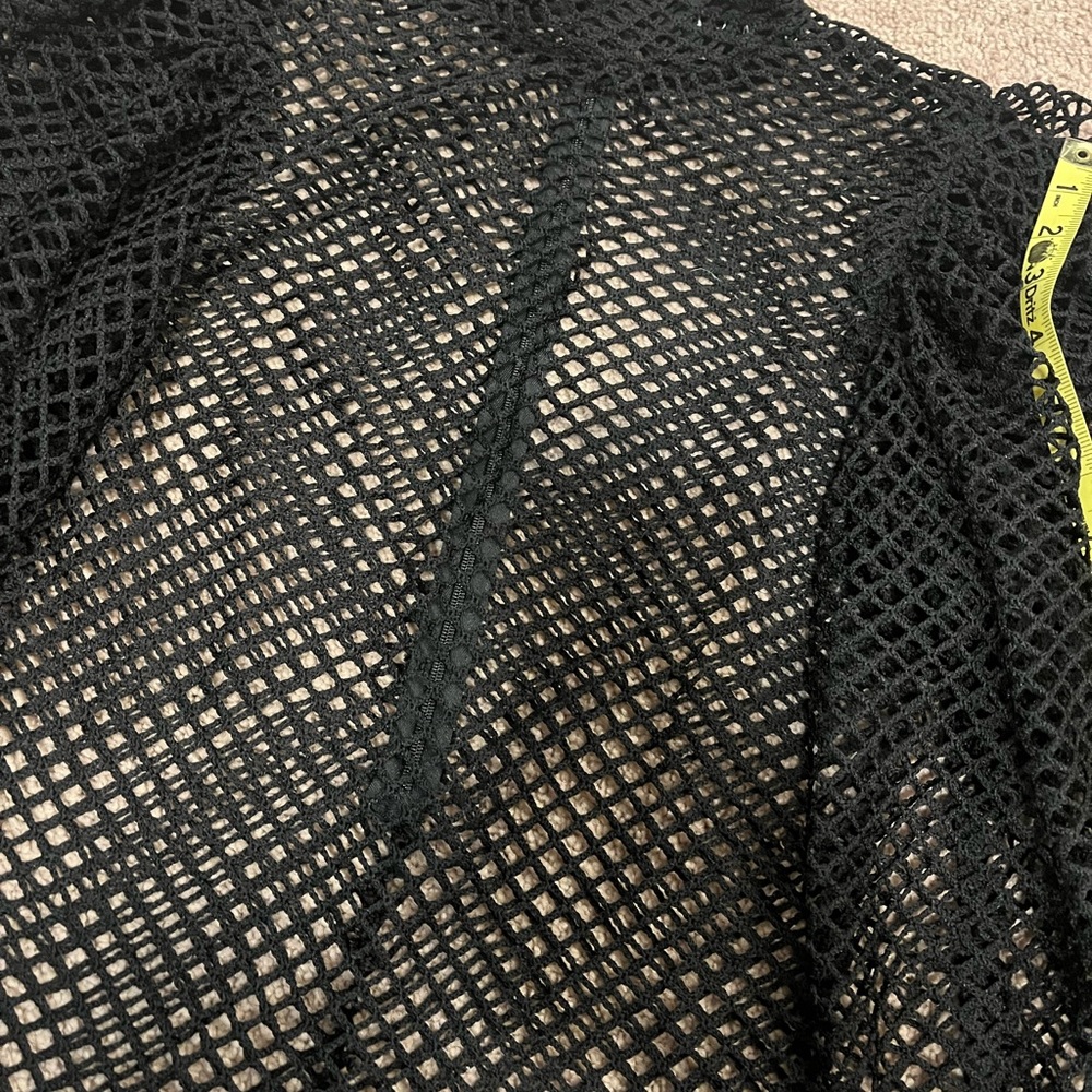 Netted Blouse - Picture 6 of 6